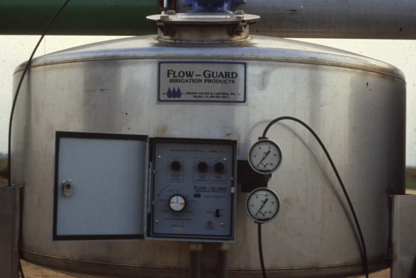 Automatic backwash controls for sand media filters. Filters backwash on a user-set schedule with a pressure drop override Photo: L. Schwankl.