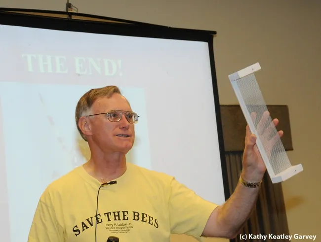 Exension apiculturist Eric Mussen, a past president of the Western Apicultural Society (WAS), speaks at a recent WAS conference in Healdsburg, Calif. (Photo by Kathy Keatley Garvey)