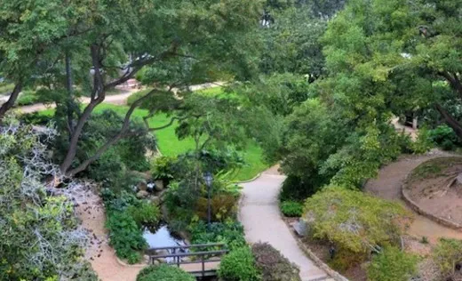 alice-keck-park-memorial-gardens-525b32478e2fb583b100003e