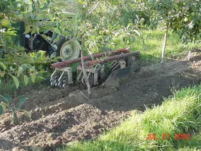 Figure 1. Wonder Weeder (photo by David Granatstein)