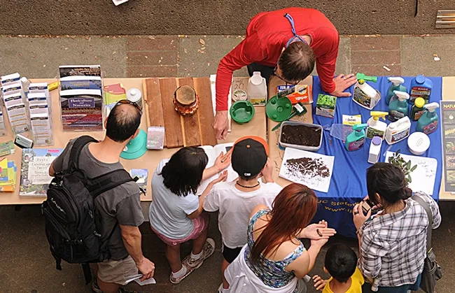 Steve Dreistadt of UC Statewide Integrated Pest Management Program talks to visitors at a recent UC Davis Picnic Day. (Photo by Kathy Keatley Garvey)