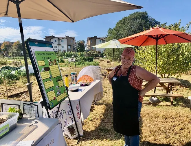 Dandi helping set up for the workshop. Photo by Renée Hayes