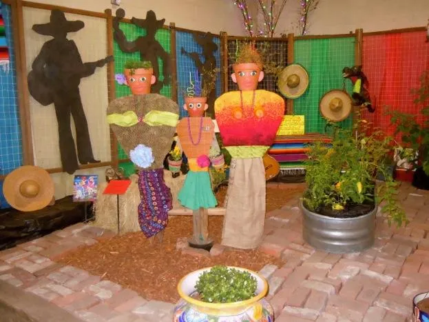 Second Photo Master Gardener Information Booth at the 2015 Mendocino County Fair and Apple Show