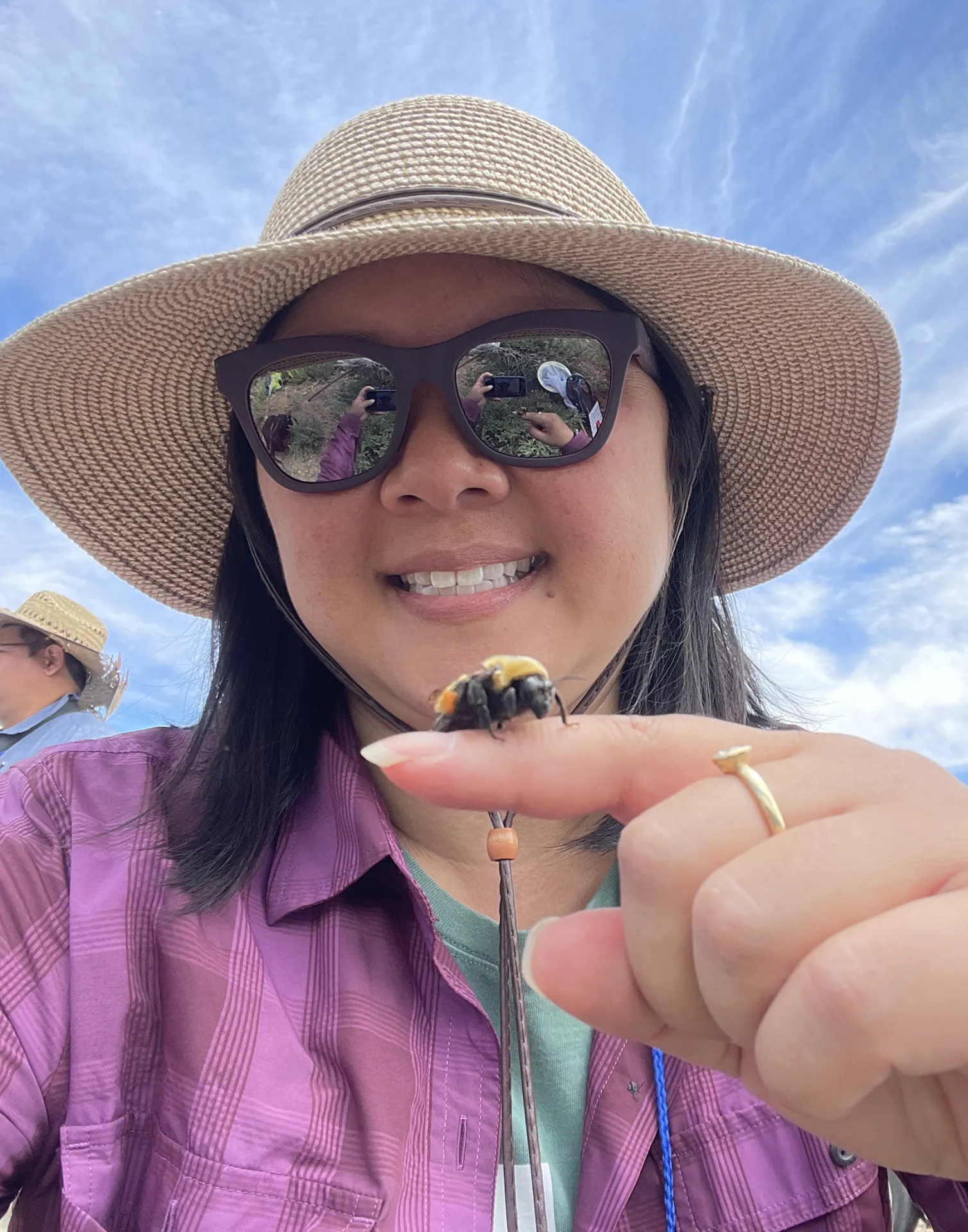 Bumble bee enthusiast Lesley Hamamoto won the 2026 2026 Robbin Thorp Memorial First-Bumble-Bee-of-the-Year Contest, sponsored by the Bohart Museum of Entomology.