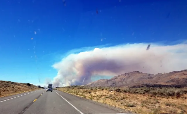 Smoke plume from Long Valley fire on day of ignition