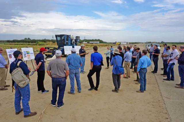 Kearney REC director Jeff Dahlberg speaks to participants at Open Farm.