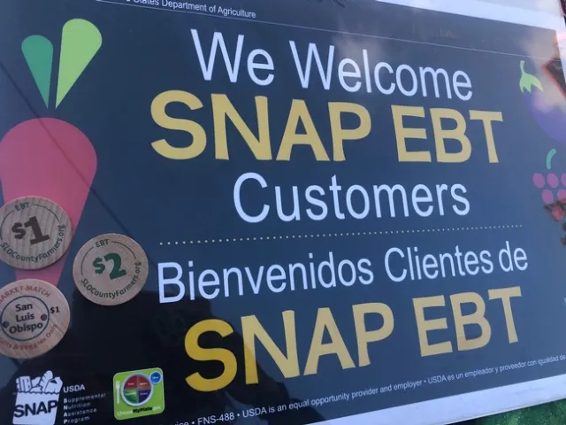 Photo of sign welcoming CalFresh customers