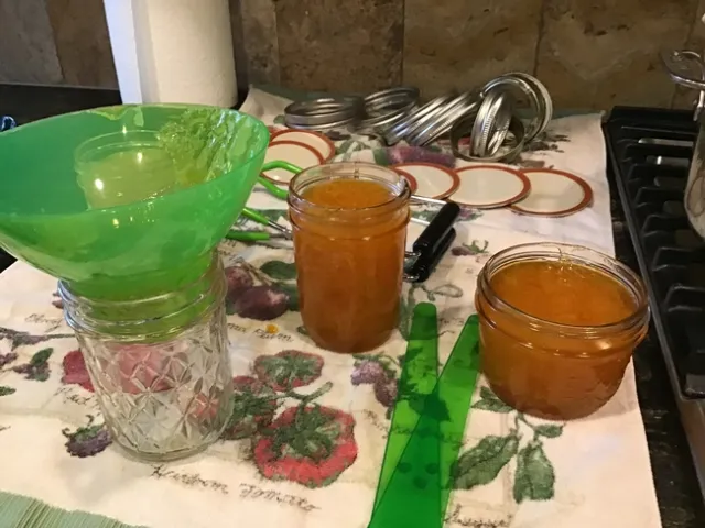 Filling hot jars with hot jam