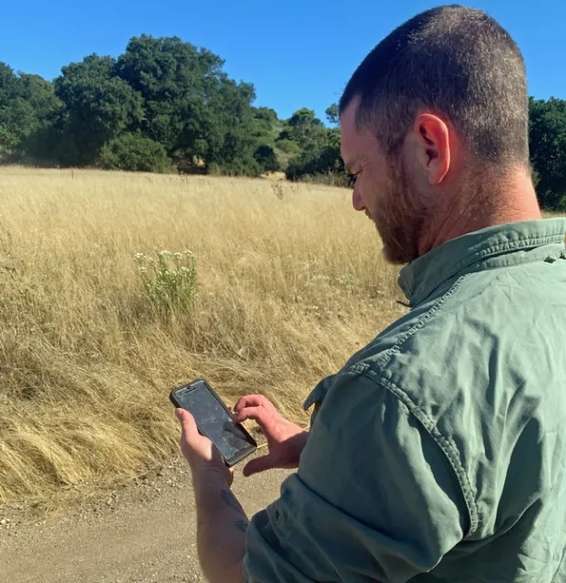 Ph.D. student Mike Johnson uses Evalutree to assess the health and economic value of oak woodlands.