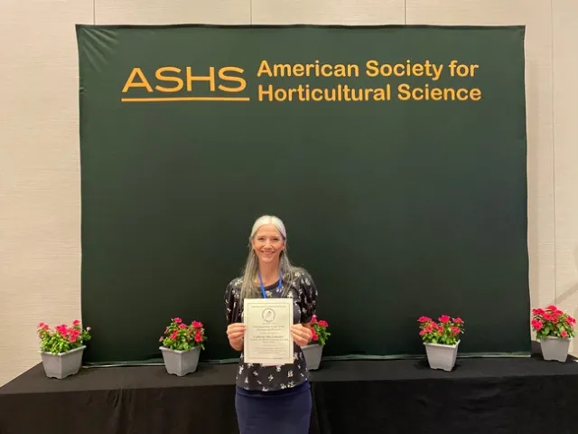 Mae Culumber. Photo by Luke Milliron