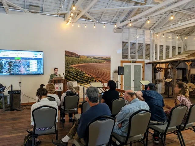 PXL 20220424 210737822