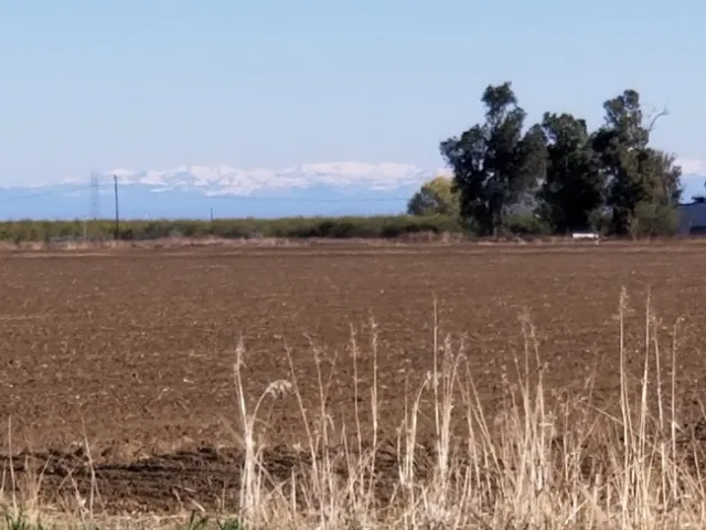 snow capped mountaisn