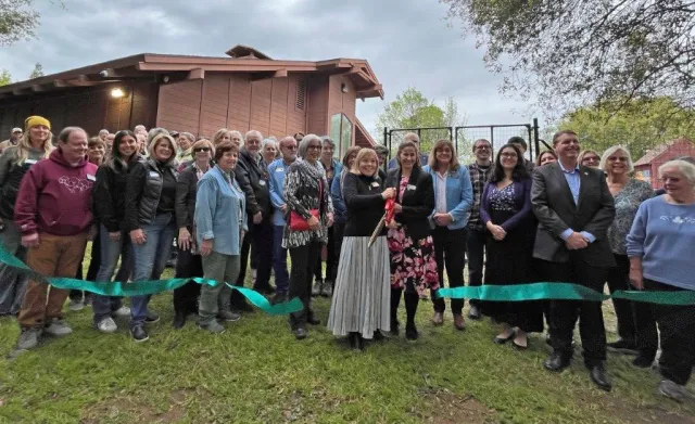 Demo Garden Photo, Ribbon Cutting, IMG_3567 [Pauline Sakai]