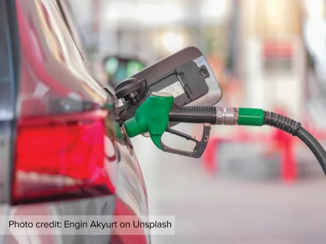 Actualmente, la mezcla de diésel al menudeo en California está compuesta por un 35 por ciento de diésel convencional y un 65 por ciento de diésel renovable. Fotografía por Engin Akyurt de Unsplash