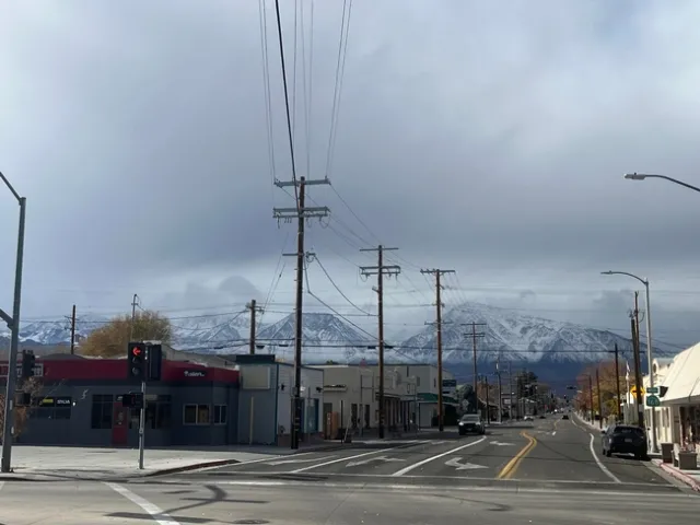 Downtown Bishop is one of about a dozen Main Streets along Highway 395 in the Eastern Sierra, all rural Gateways to major recreation destinations.