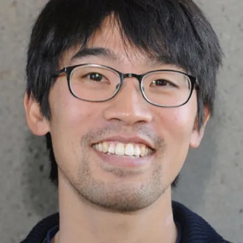 BACK TO UC DAVIS--After receiving his doctorate in population biology at UC Davis in 2006 and then serving as a UC President's Postdoctoral Fellow in the Department of Ecology, Evolution and Marine Biology at UC Santa Barbara, Louie Yang is back at UC Davis. He joined the Department of Entomology faculty on Jan. 2. (Photo by Kathy Keatley Garvey)