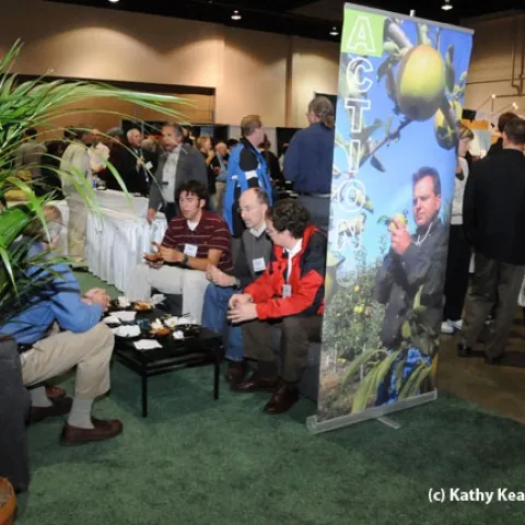 This was a scene from ESA's 2008 annual meeting, held in Reno. (Photo by Kathy Keatley Garvey)