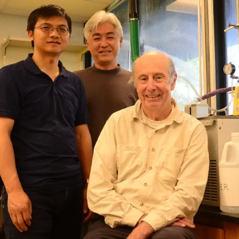 Bruce Hammock (front) is flanked by two of his researchers, co-first author Jun Yang (left) and Sung Hee Hwang. (Photo by Kathy Keatley Garvey)