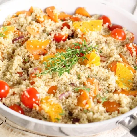 UCCE in Humboldt County is encouraging people of all ages to enter its Great Quinoa Recipe Contest. (Photo: Pixabay)