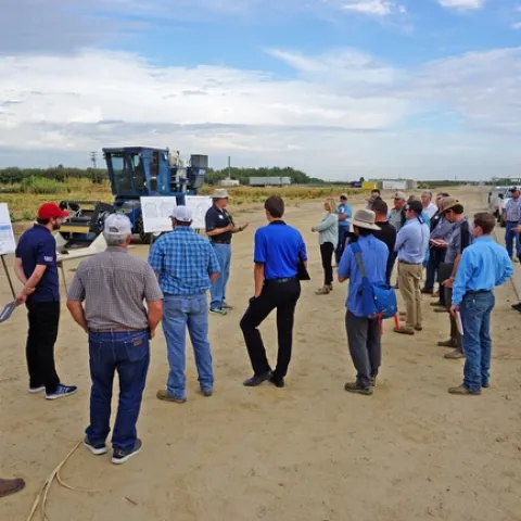 Kearney REC director Jeff Dahlberg speaks to participants at Open Farm.