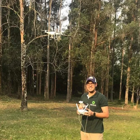 Lead author and entomologist Fernando Iost Filho of the Department of Entomology and Acarology, University of Sao Paulo, Brazil. He is a former UC Davis exchange student.