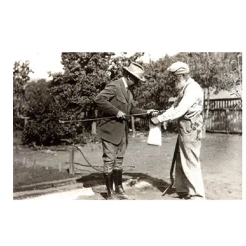 Henry Washburn and a grower in Santa Cruz county more than a few decades ago, apparently taking a soil sample. While our choice of clothing may have changed over the years, the importance of soil sampling most certainly has not.