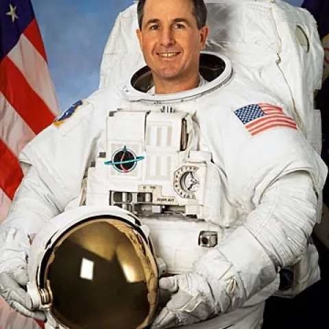 Former NASA astronaut Steve Robinson, now a UC Davis professor of mechanical and aerospace engineering, will be among those asking questions at the UC Davis-based COVID-19 virtual seminar on May 14. (Photo courtesy of Wikipedia)