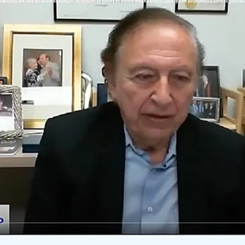 Renowned virologist Dr. Robert Gallo ponders a question as he is interviewed by UC Davis distinguished professor Walter Leal for the June 3rd COVID-19 symposium.