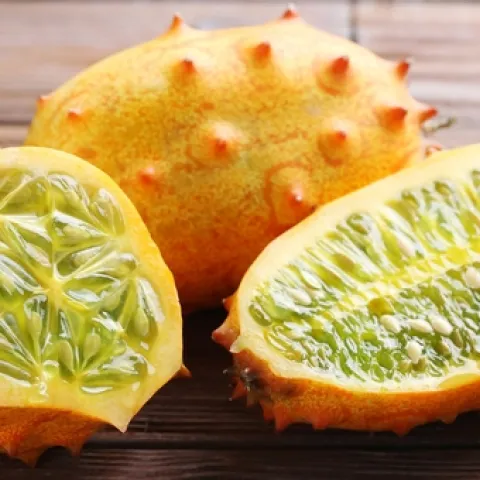 Horned melon. (healthline.com)
