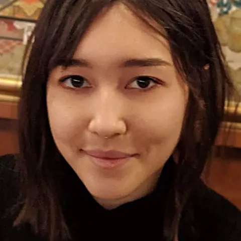 Graduate student Mia Lippey