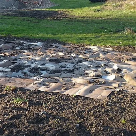 partial lasagne mulching method (wikimediacommons.org)