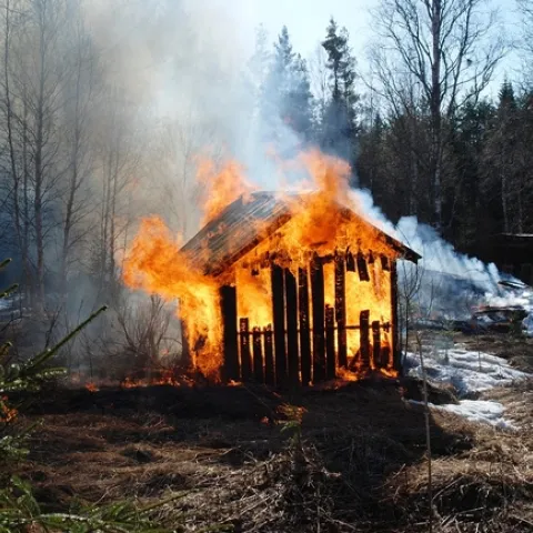 fire-1736028 1280 Pixbay