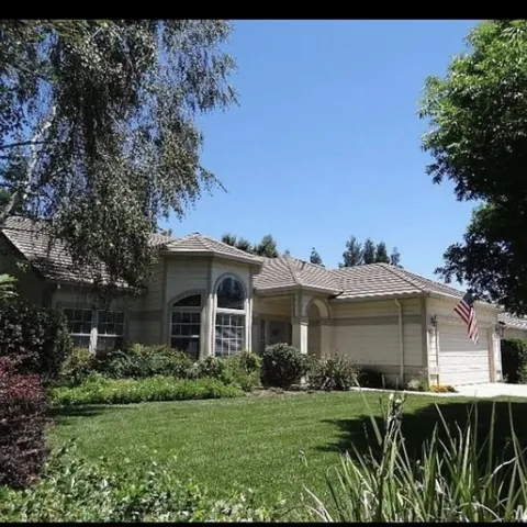 Local Master Gardener's house "before."