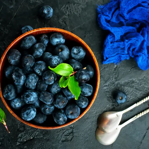 bowl blueberries