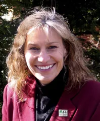 Carole MacNeil
2005 Achievement in Service Award