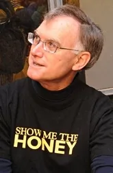 Eric Mussen at his honey-tasting event at UC Davis Picnic Day. (Photo by Kathy Keatley Garvey)