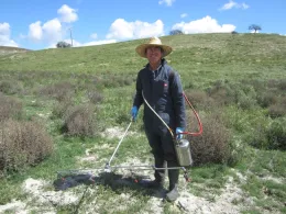 Richard Smith getting ready to spray.