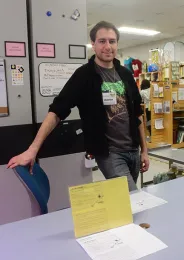 Doctoral student Xavier Zahnle of the Jason Bond lab invites folks to