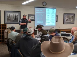 00100lPORTRAIT_00100_BURST20200226104912098_COVER (1)