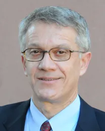 Walter Leal, recipient of the PBESA Distinguished Achievement Award in Teaching (Photo by Kathy Keatley Garvey)