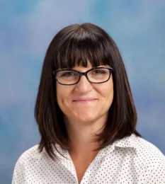 Erin DiCaprio, UCCE specialist, answers questions about how to stay safe while shopping for food amid the coronavirus pandemic.