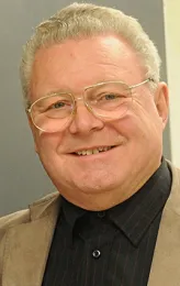 Professor Wittko Francke at the UC Davis seminar on Dec. 8, 2010. (Photo by Kathy Keatley Garvey)