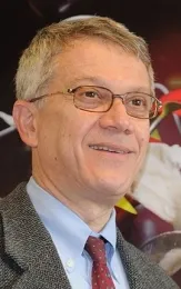 UC Davis Distinguished Professor Walter Leal. (Photo by Kathy Keatley Garvey)