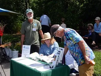 Master Gardeners at the Healdsburg Farmers Market