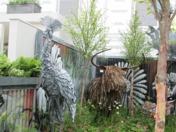 Steer made from chain