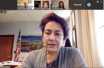 La senadora Anna Caballero oradora en Juntos