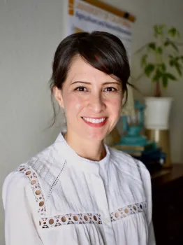 Karina Díaz Rios, UC Cooperative Extension specialist in nutrition