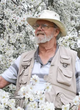 Robbin Thorp, 1933-2019, global bee authority