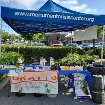 Puesto de los Jardineros Maestros en un Festival Latino