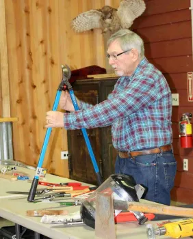ool Workshop with Robb Fanno discussing why he likes this brand of loopers. Michelle Graydon